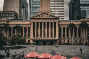 Australian court house with city in background